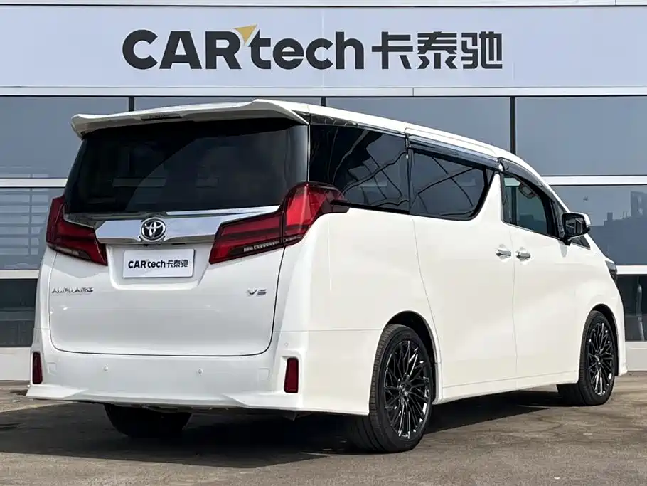 Toyota Alphard 2015 3.5L Luxury