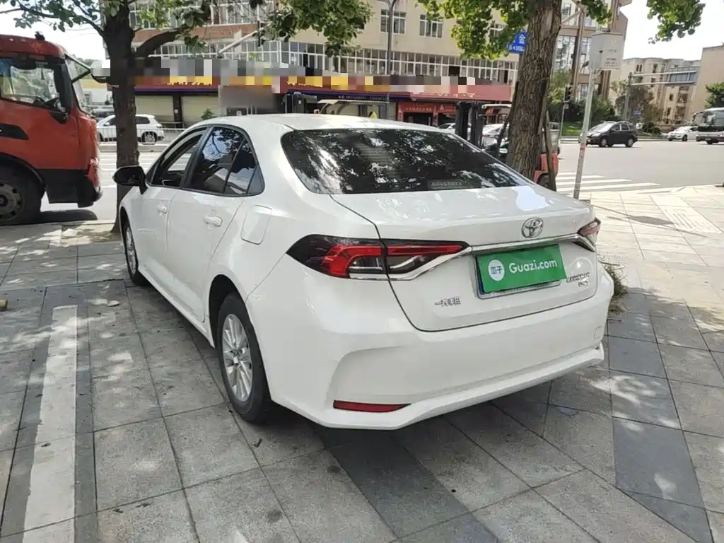 Toyota Corolla — миниатюра 5