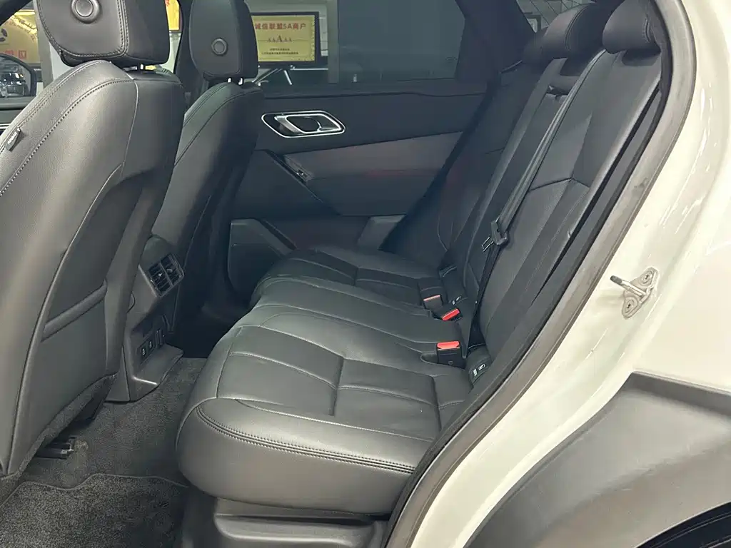 Land Rover Velar — миниатюра 5