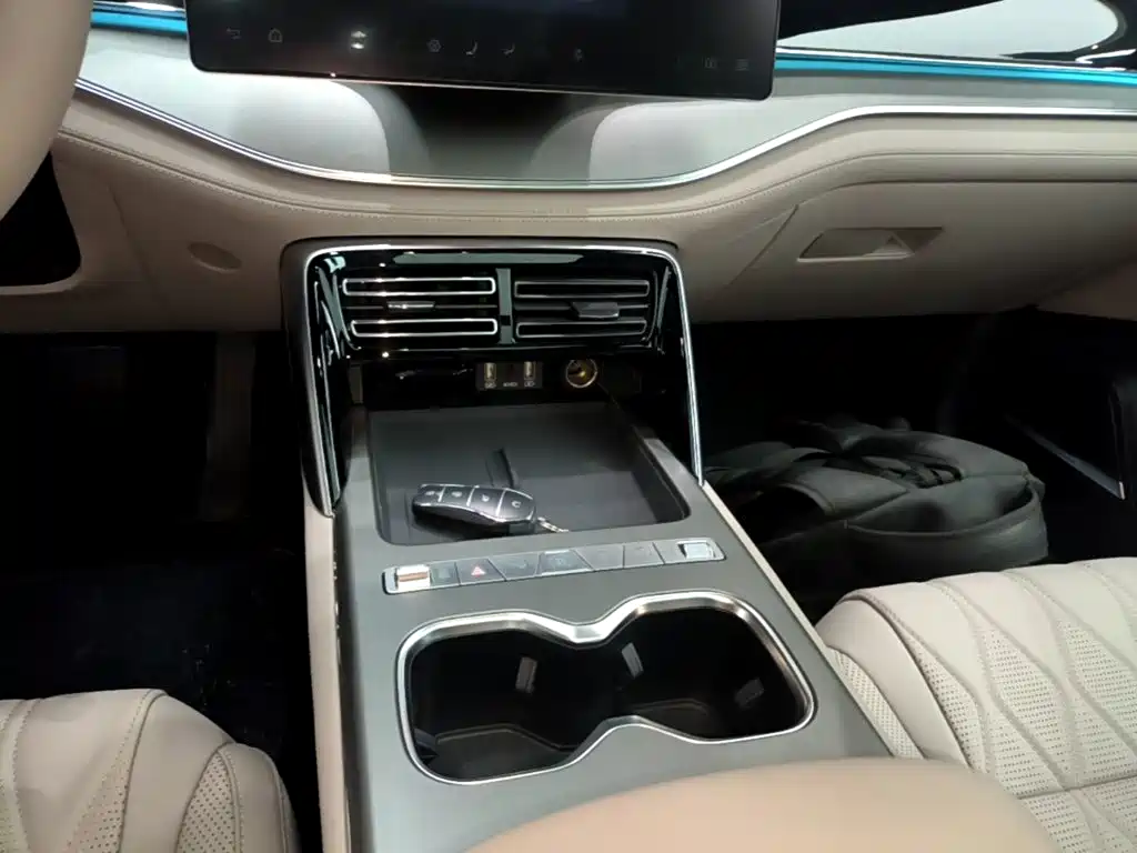 BYD Tang New Energy — миниатюра 10