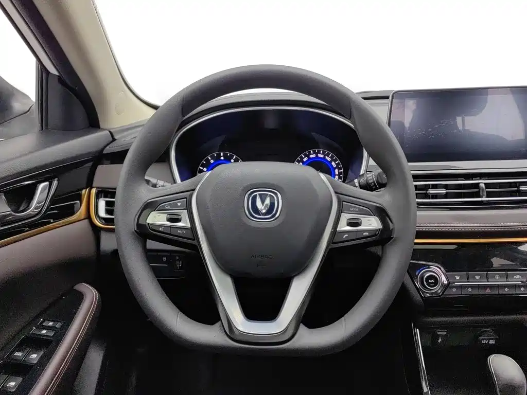 Changan Eado DT — миниатюра 11
