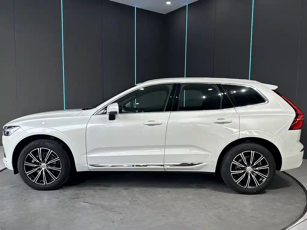 Volvo XC60 2021 T5 Luxury