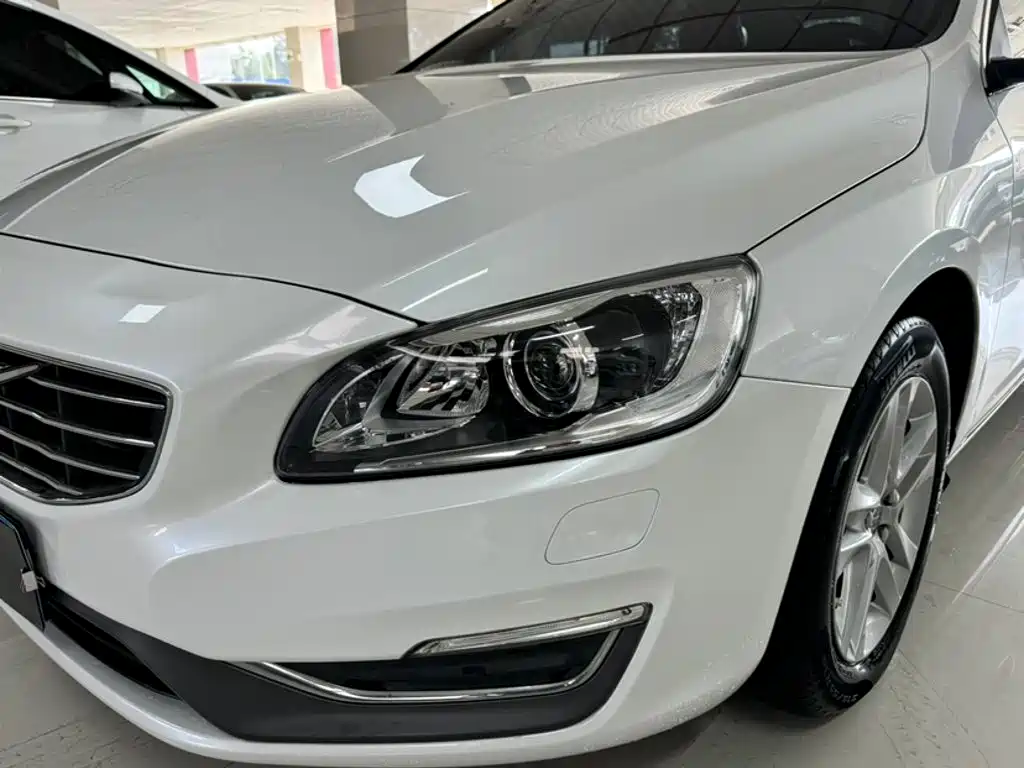 Volvo S60 — миниатюра 24
