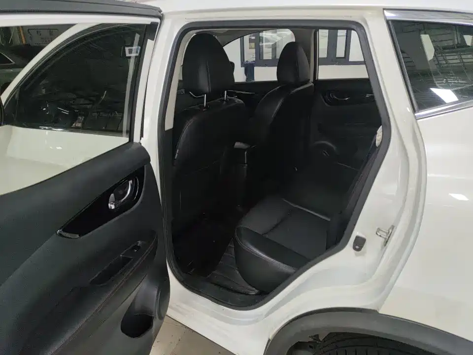 Nissan Qashqai — миниатюра 6