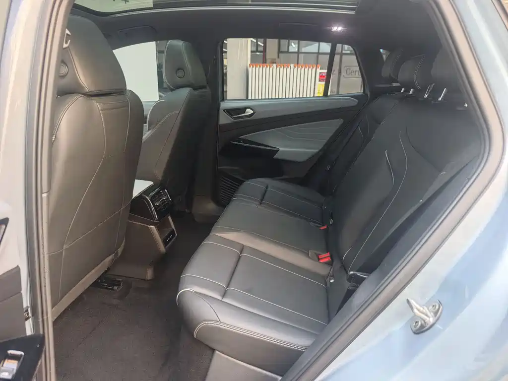 Volkswagen ID.4 X 2025 Smart