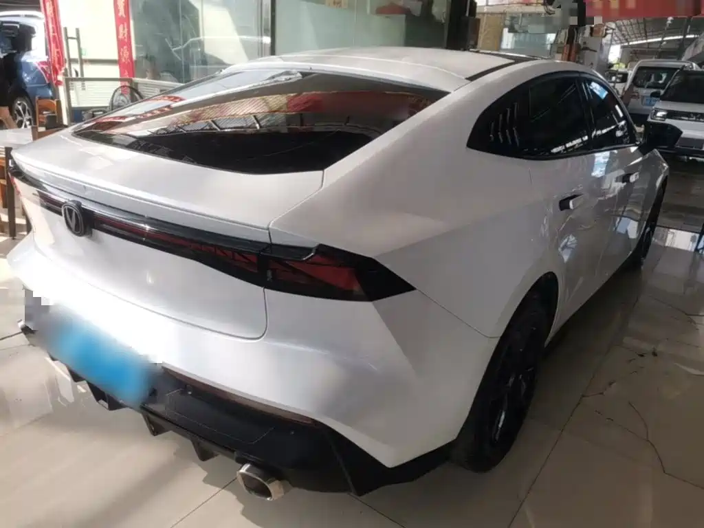 Changan UNI-V — миниатюра 7