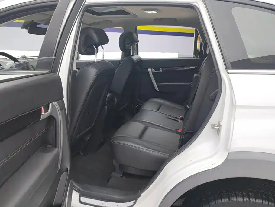 Chevrolet Captiva — миниатюра 11