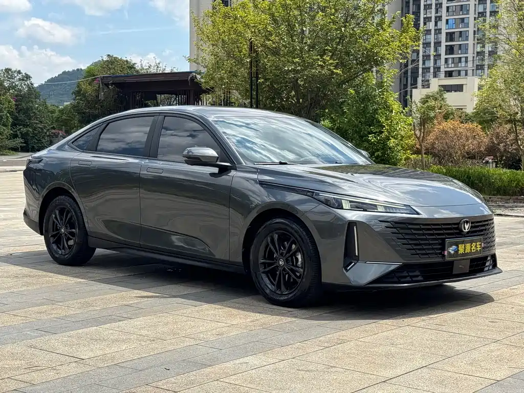 Changan Yida — миниатюра 3