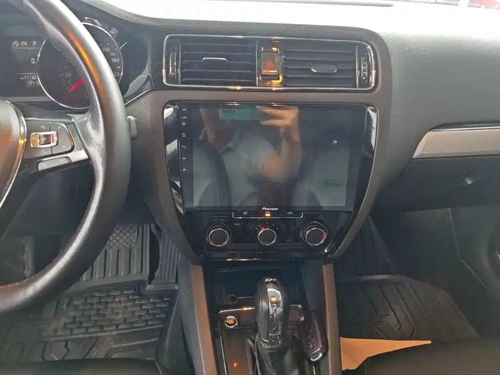 Volkswagen Sagitar — миниатюра 13