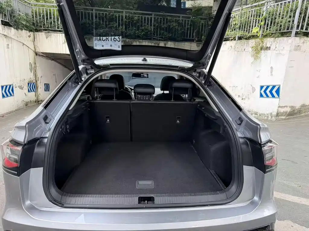 Volkswagen Tiguan X — миниатюра 10