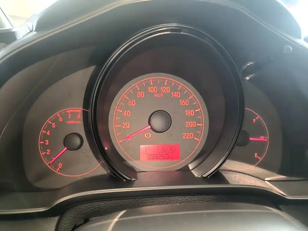 Honda Fit — миниатюра 12