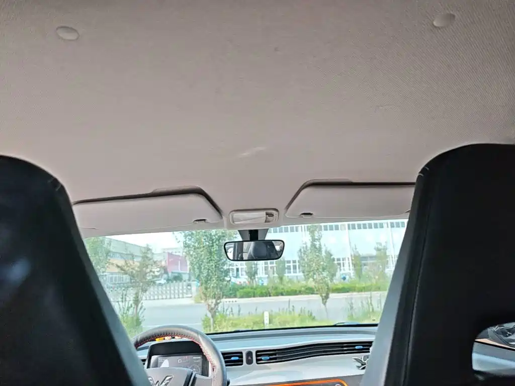 Wuling MINIEV — миниатюра 18