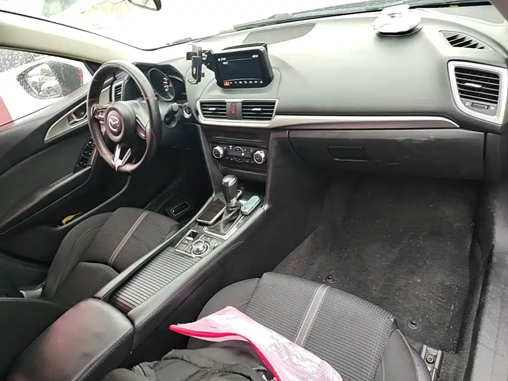 Mazda 3 Axela — миниатюра 10