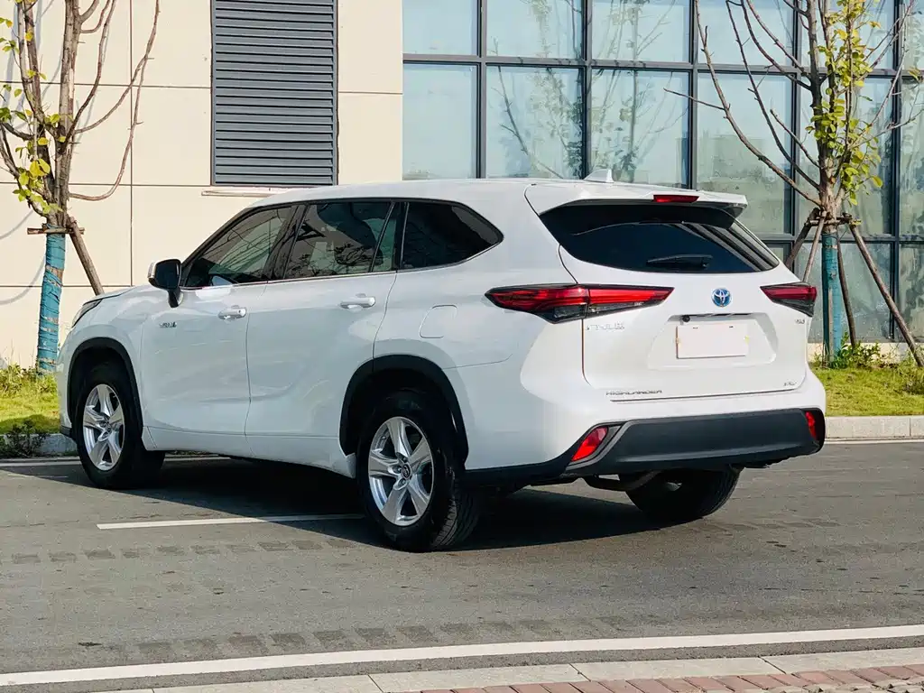 Toyota Highlander — миниатюра 6