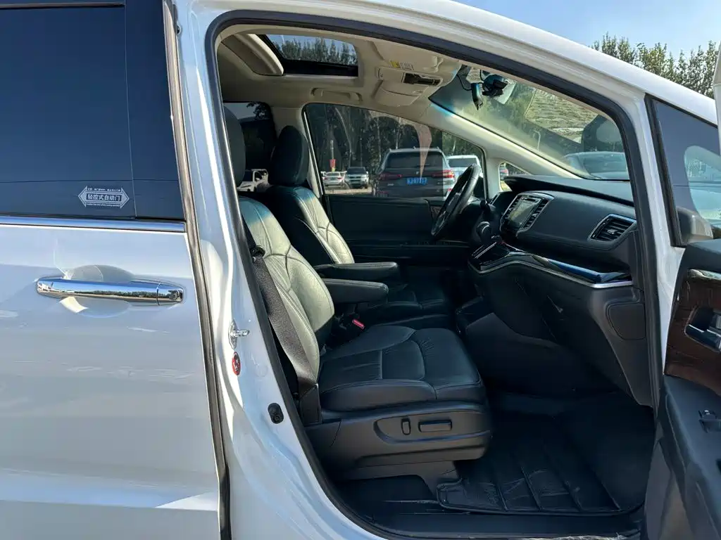 Honda Odyssey — миниатюра 17