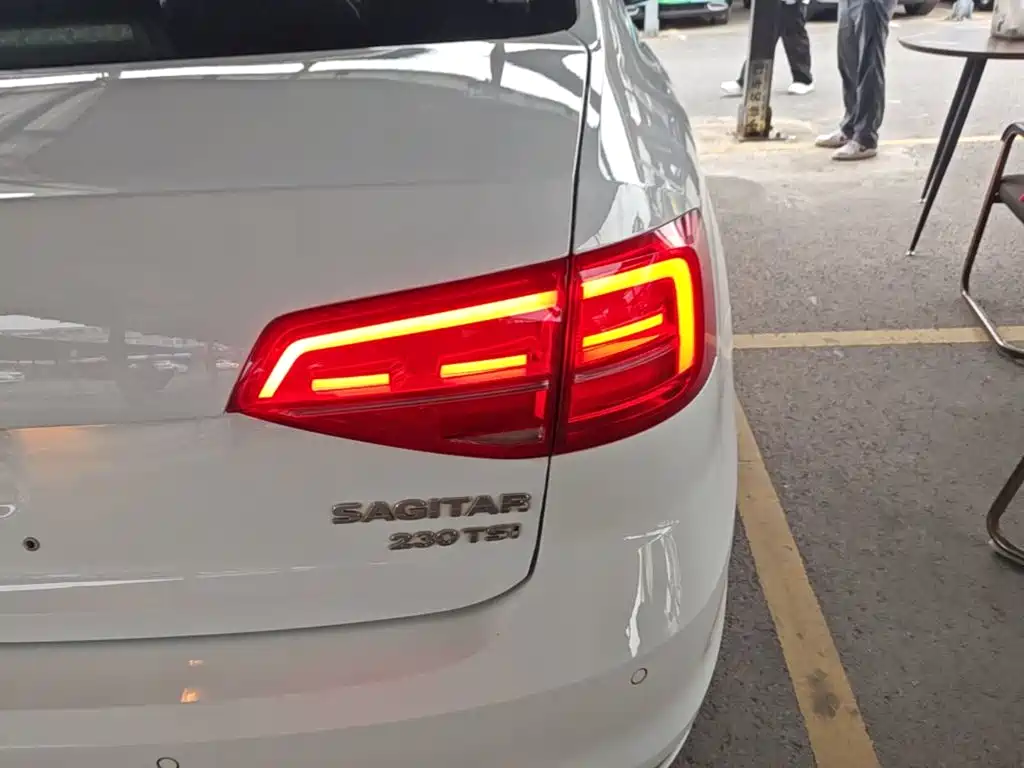 Volkswagen Sagitar — миниатюра 8