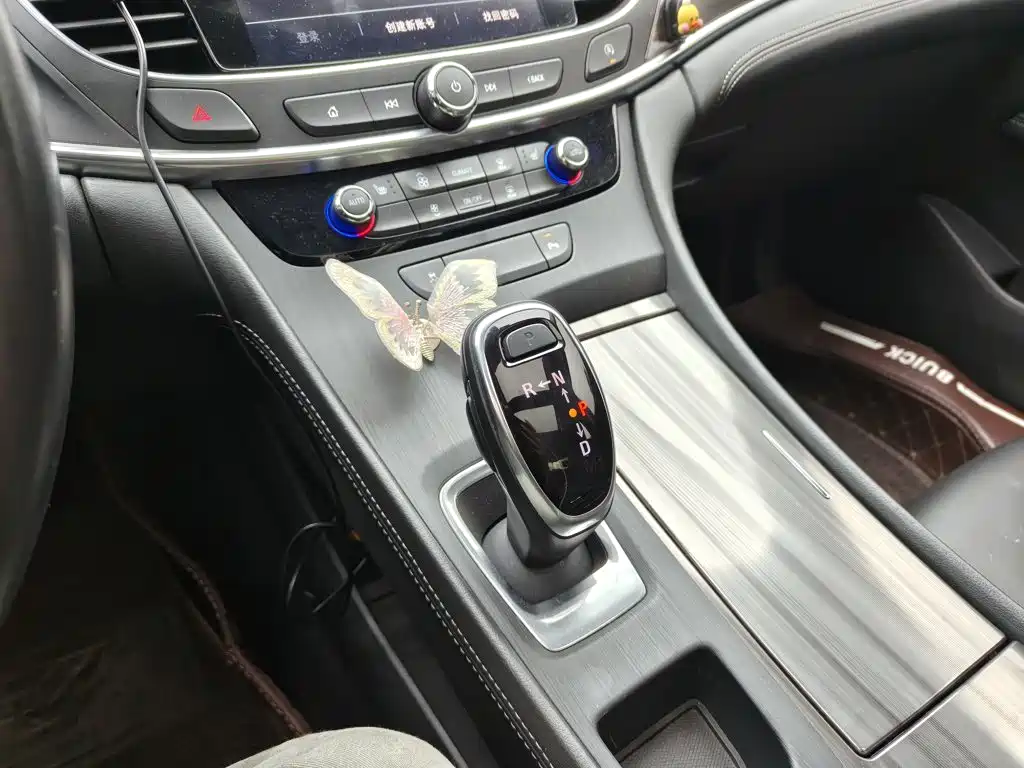 Buick LaCrosse — миниатюра 14