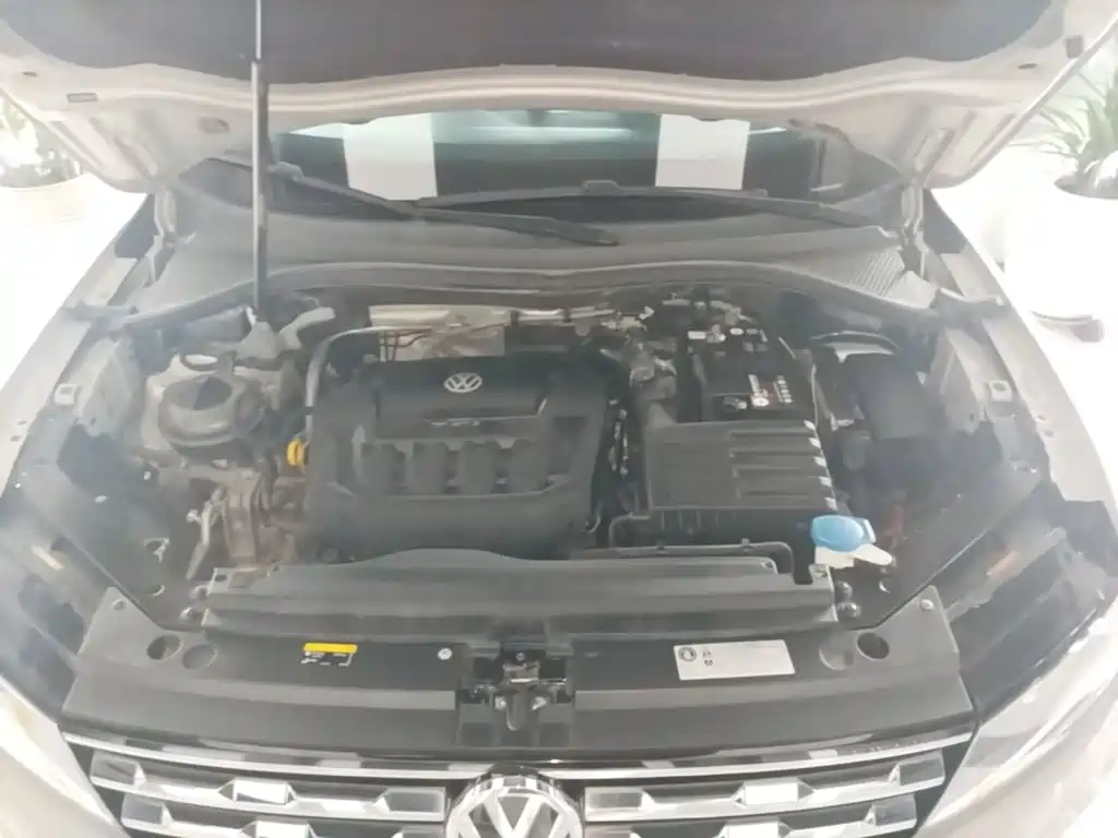 Volkswagen Tiguan L — миниатюра 20