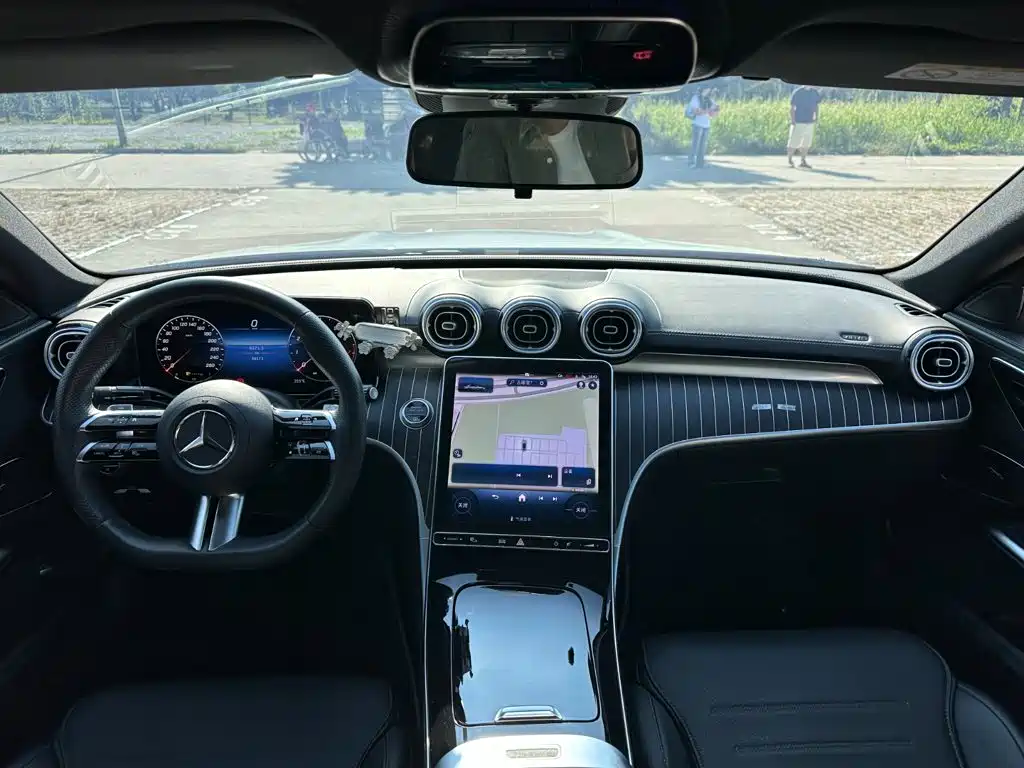 Mercedes-Benz C-Class — миниатюра 10