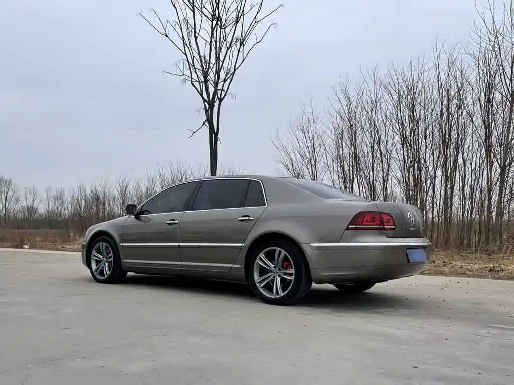 VOLKSWAGEN PHAETON