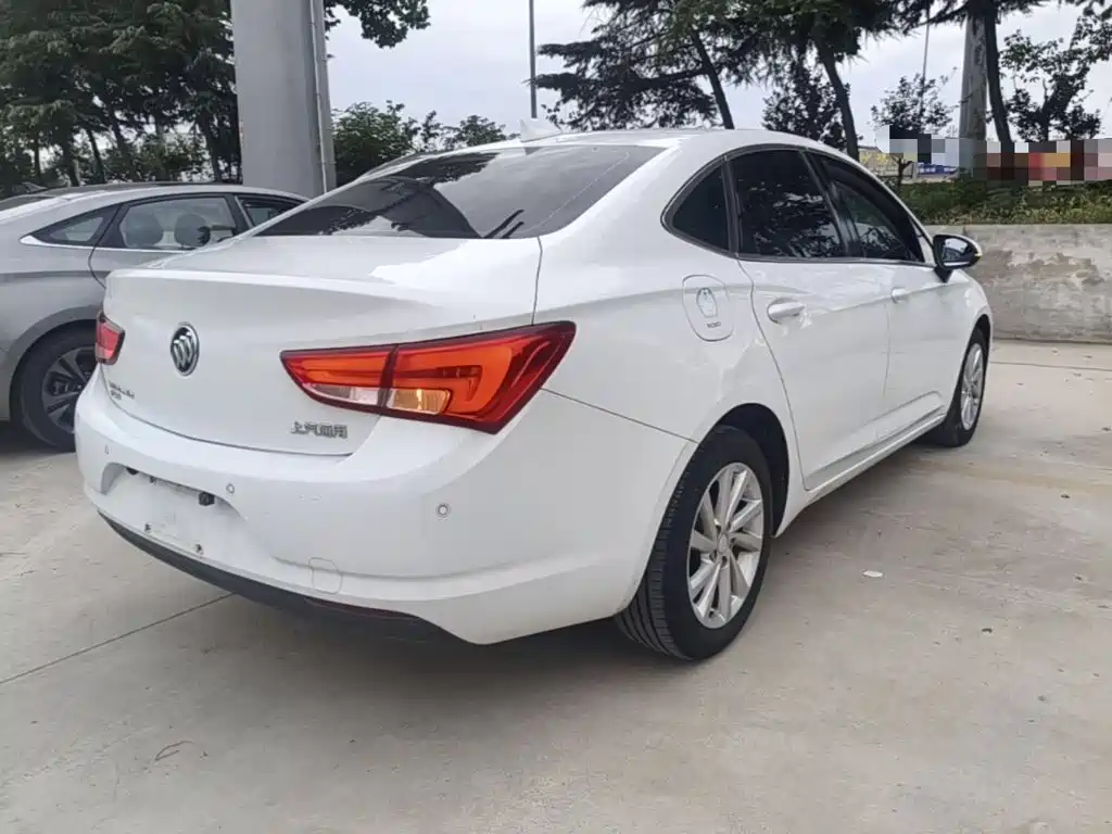 Buick Verano — миниатюра 7