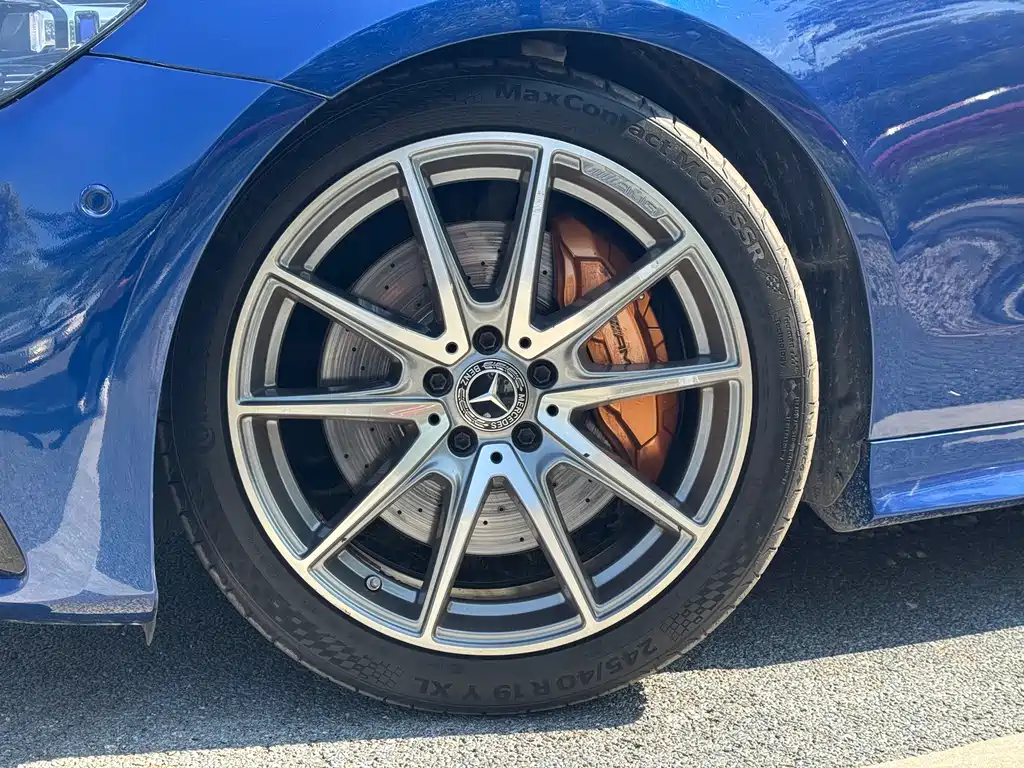 MERCEDES-BENZ E CLASS