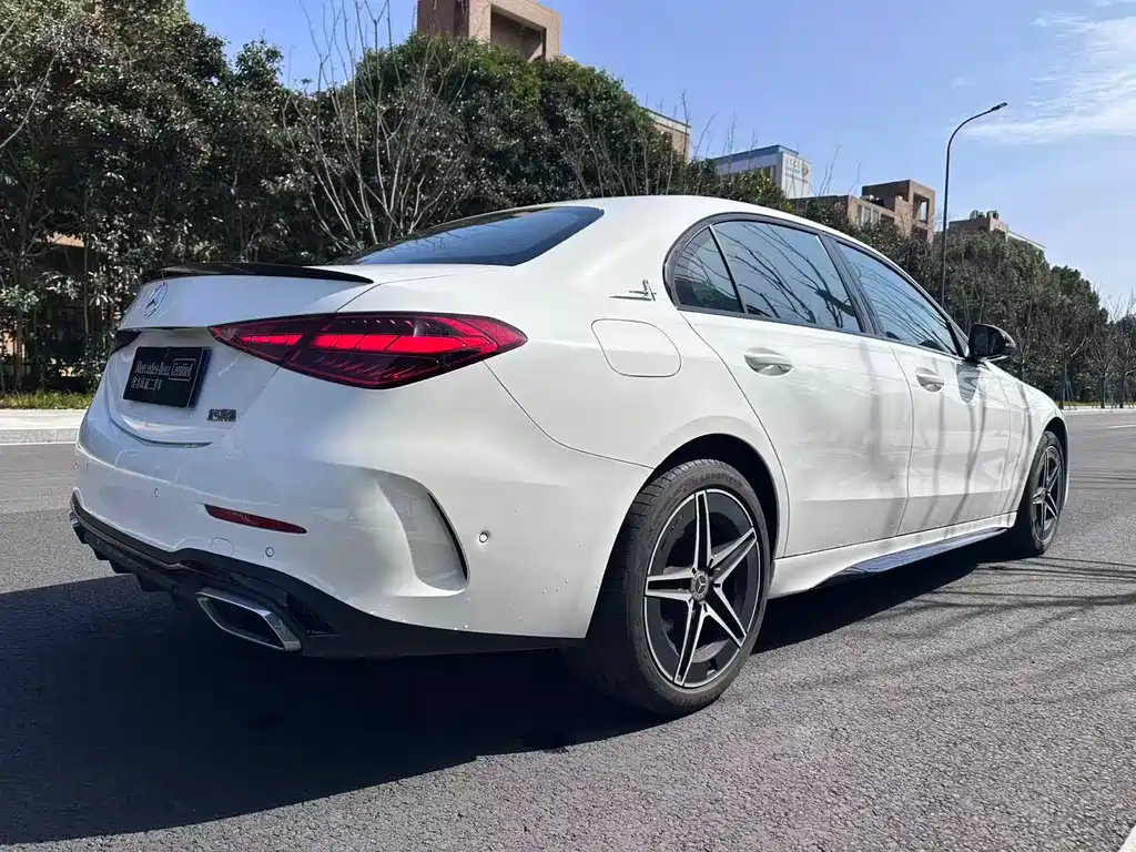 MERCEDES-BENZ C CLASS