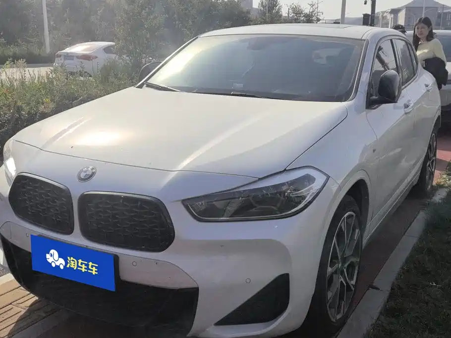 BMW X2