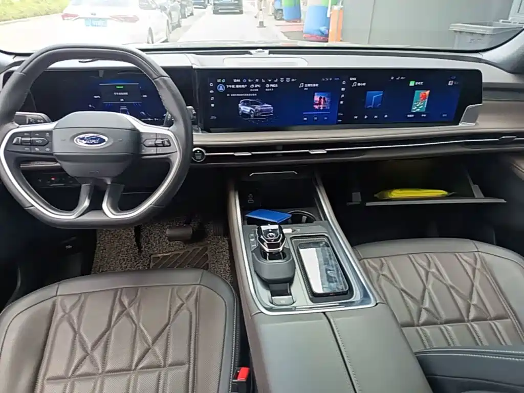 Ford Edge — миниатюра 14