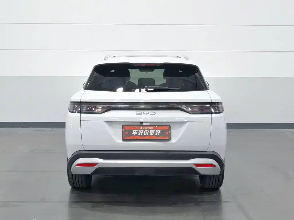 BYD L DM-i — миниатюра 4