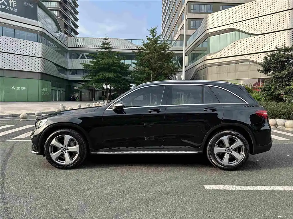 Mercedes-Benz GLC — миниатюра 10