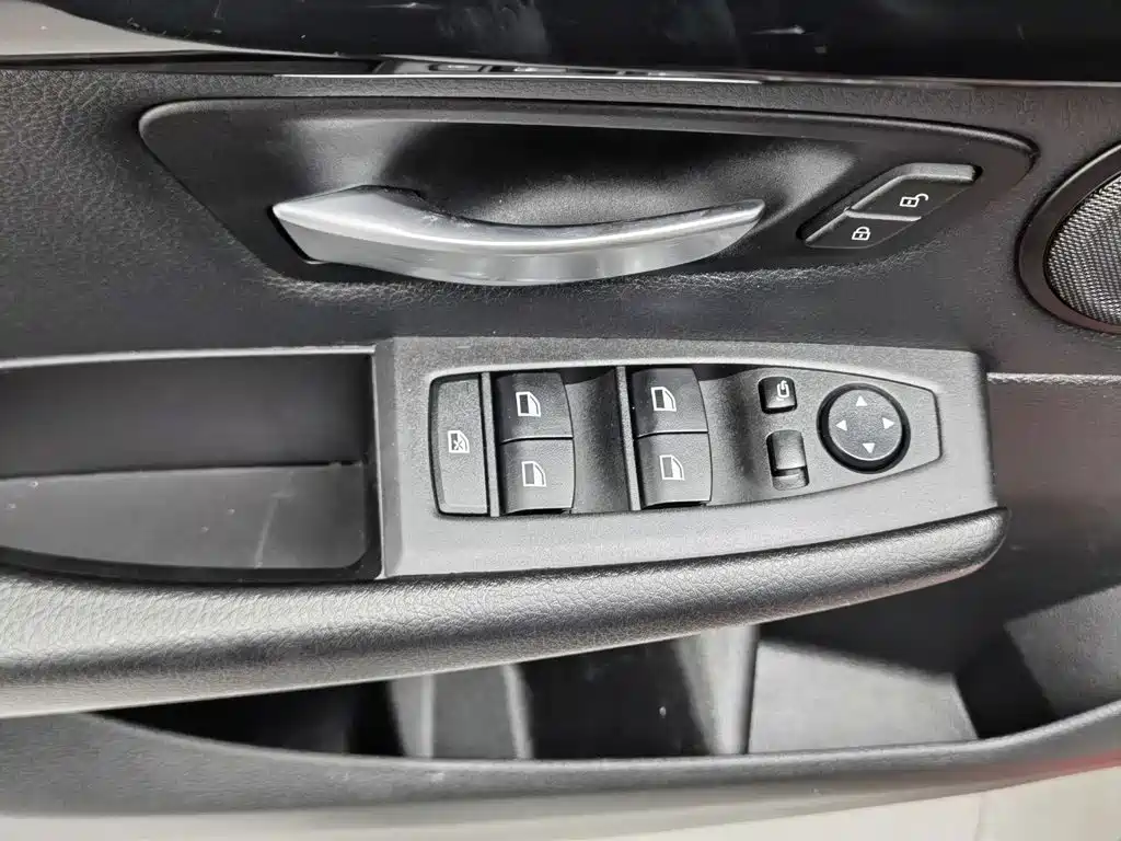 BMW 2 Series Active Tourer — миниатюра 9