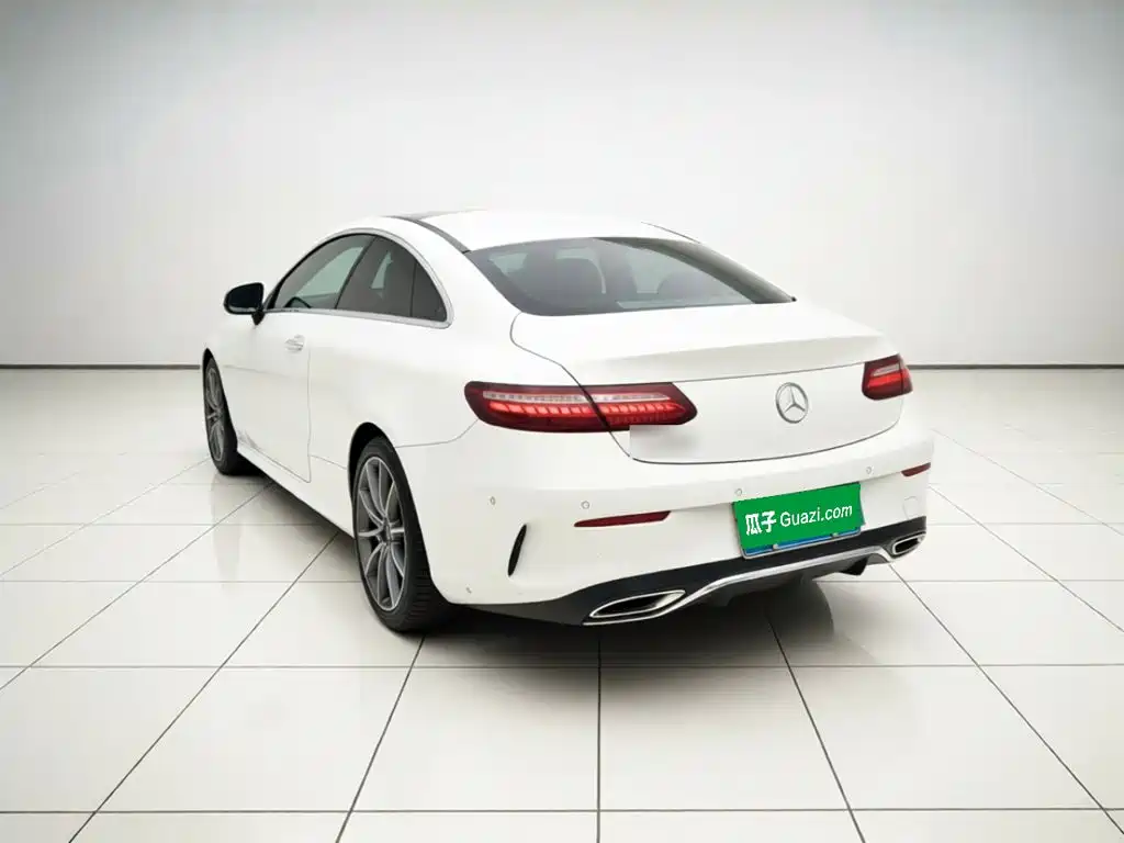 Mercedes-Benz E-Class (Import) — миниатюра 4