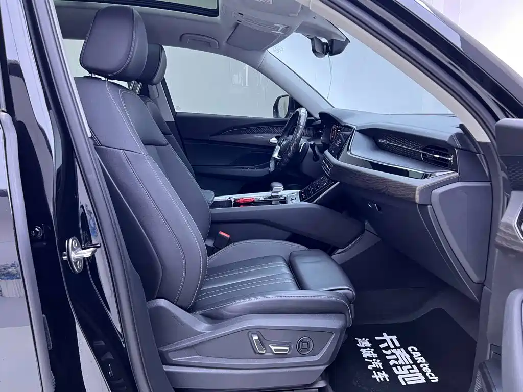 Audi Q6 — миниатюра 18