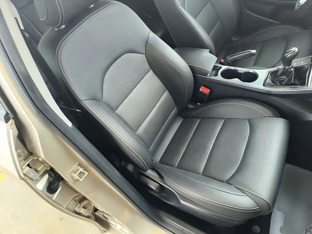 Geely Emgrand — миниатюра 25