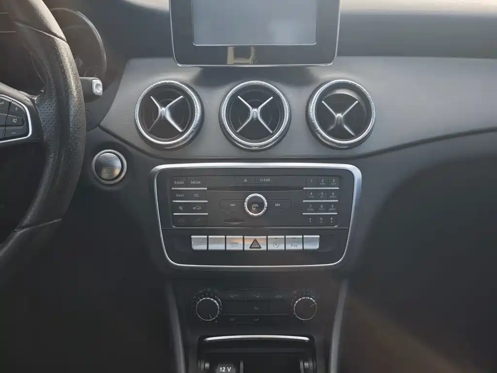 Mercedes-Benz CLA (Import) — миниатюра 16