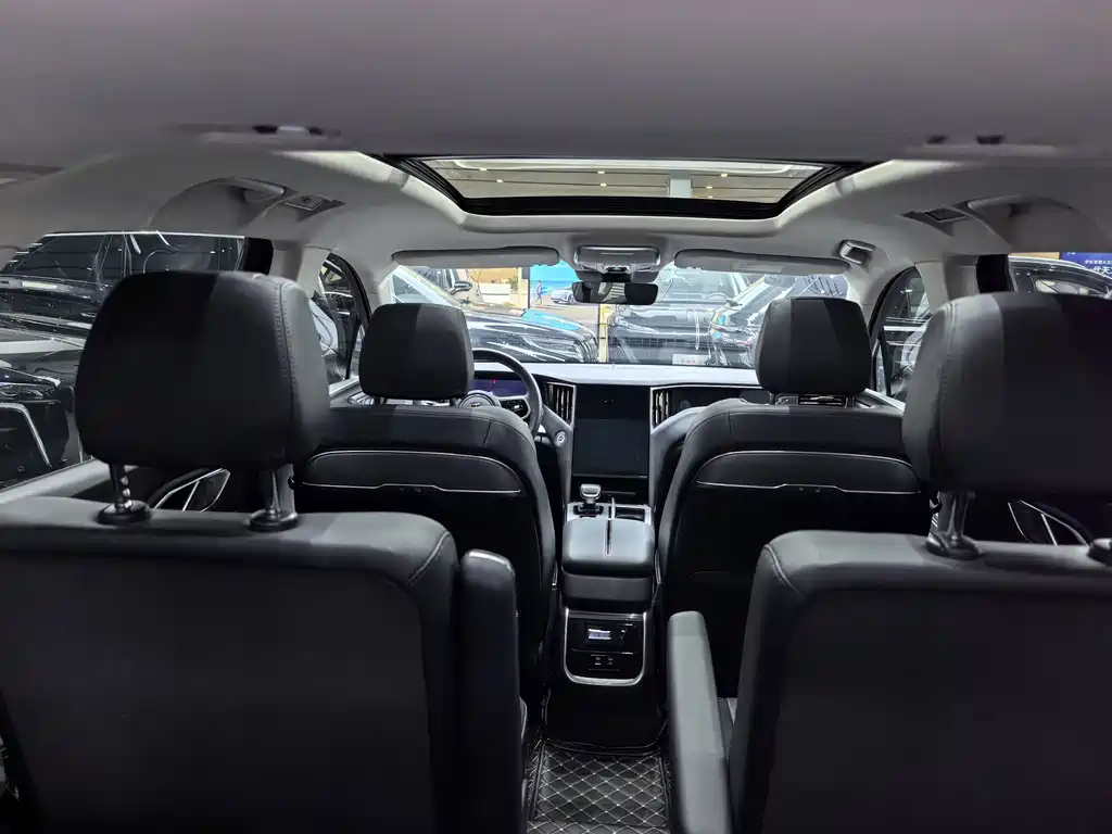Hongqi Hongqi HS7 PHEV — миниатюра 14