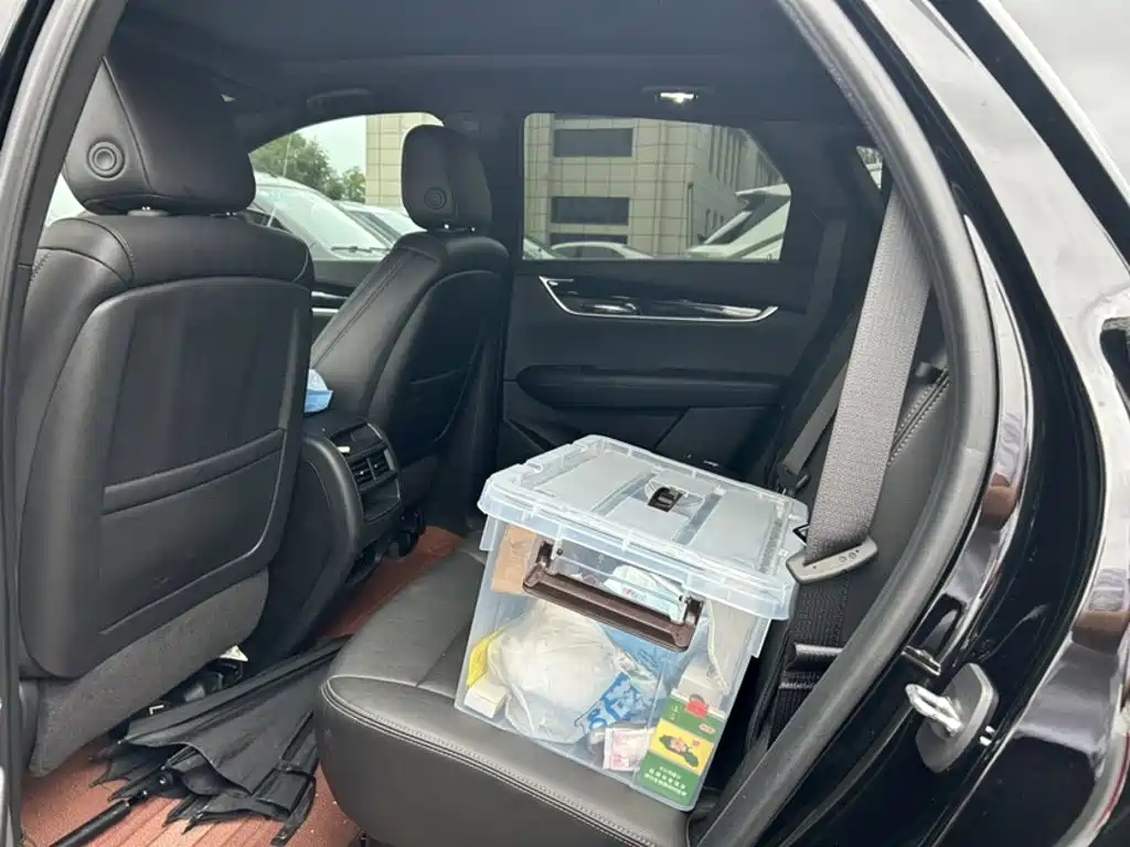 Cadillac XT5 — миниатюра 12
