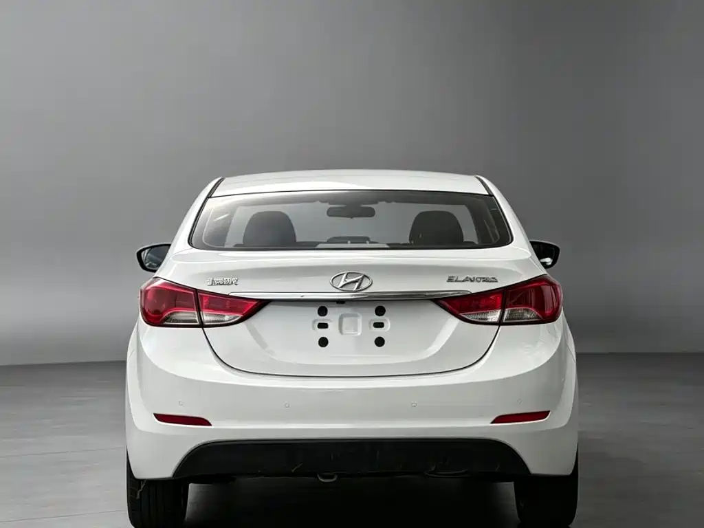 Hyundai Elantra Langdong — миниатюра 23