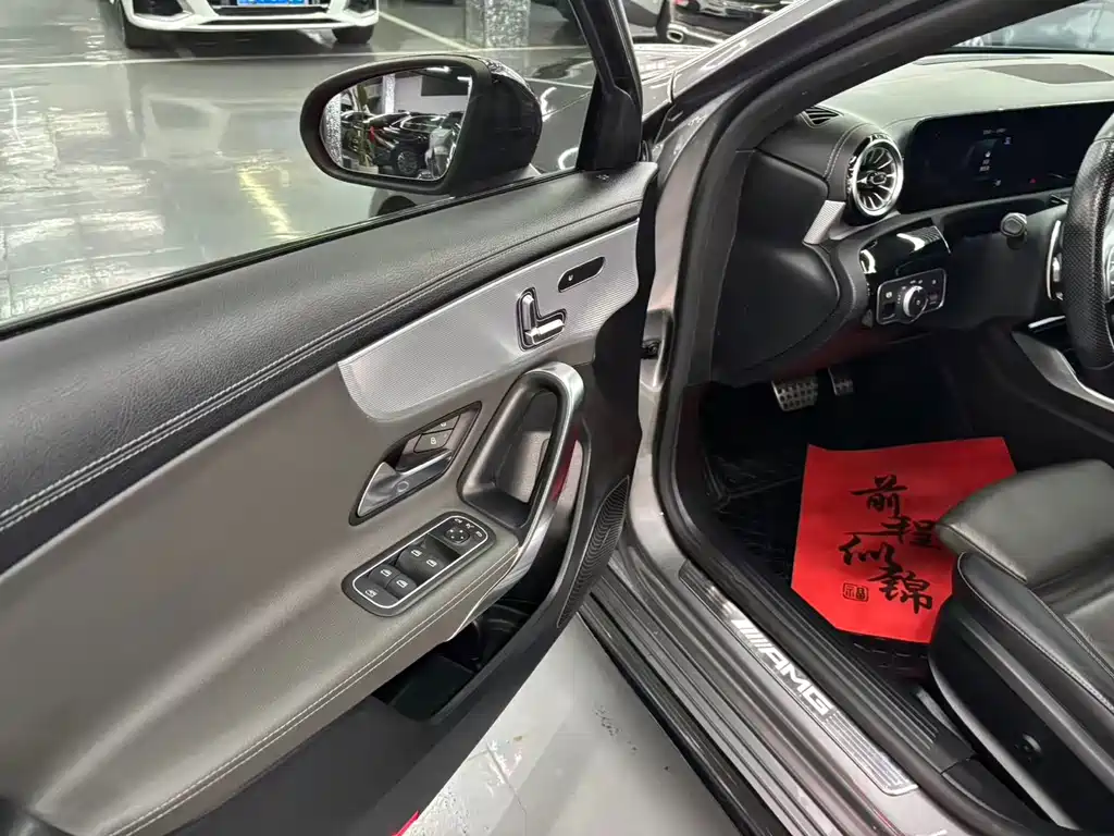 MERCEDES-BENZ A CLASS AMG