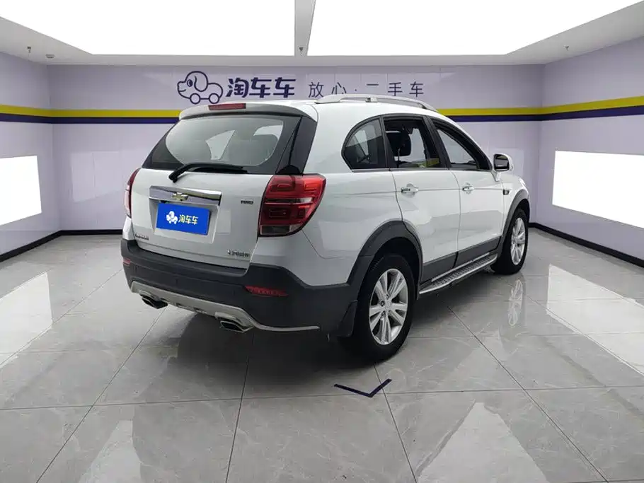 Chevrolet Captiva — миниатюра 3