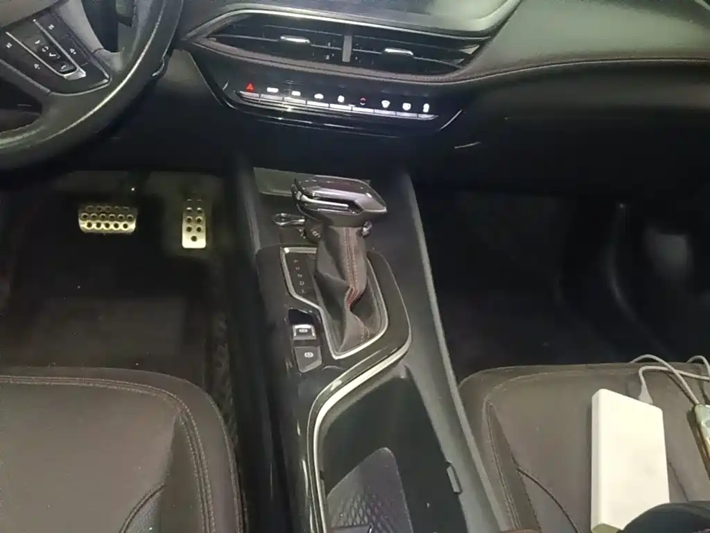 Buick Verano — миниатюра 14