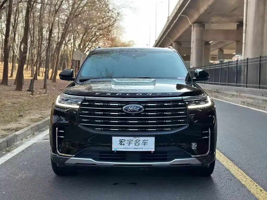 Ford Explorer 2023 — фото 2