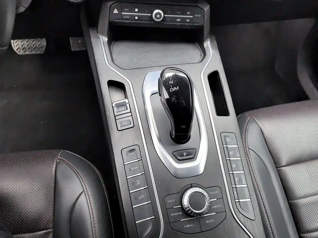 WEI PAI WEI BRAND VV5