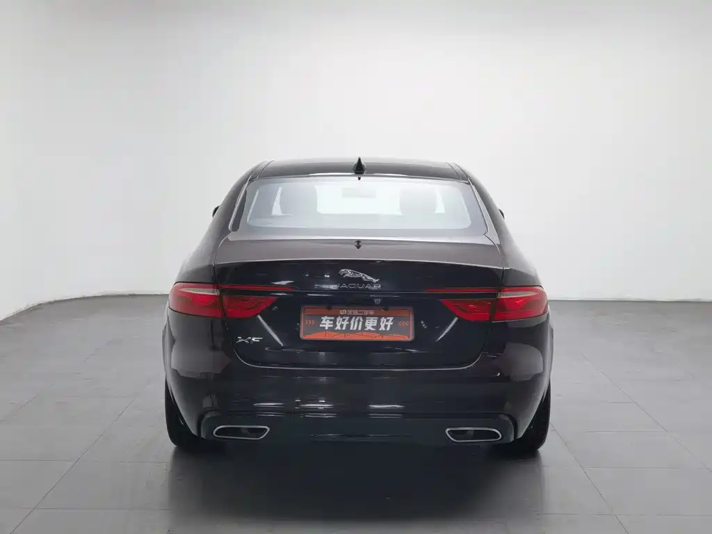 Jaguar XFL — миниатюра 4