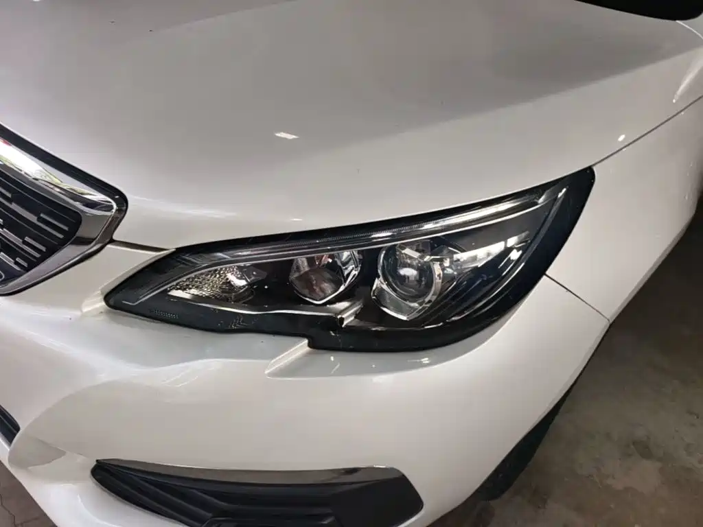 Peugeot 308 — миниатюра 24