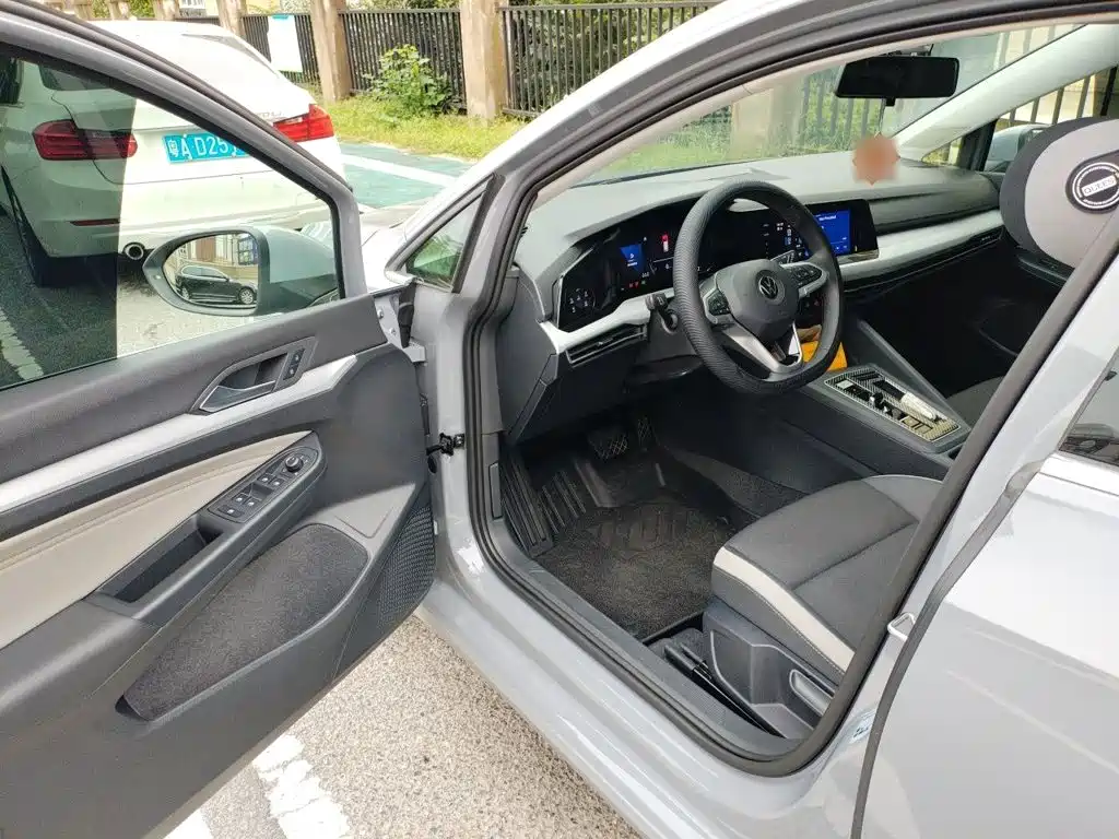 Volkswagen Golf — миниатюра 17