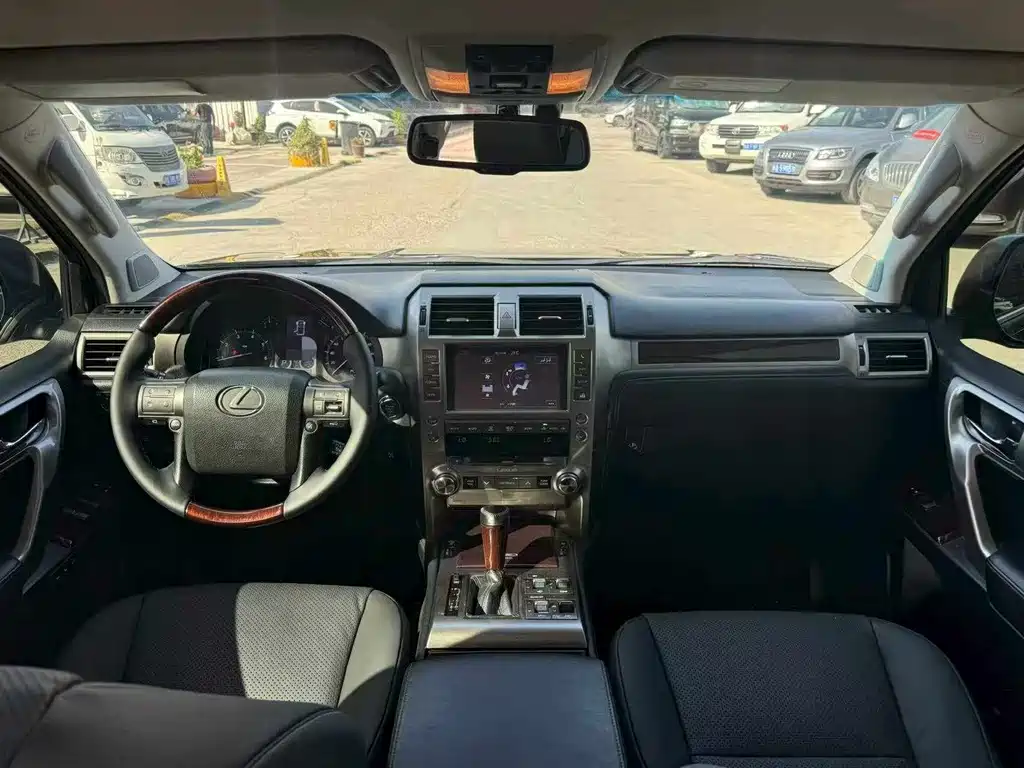 Lexus GX — миниатюра 5