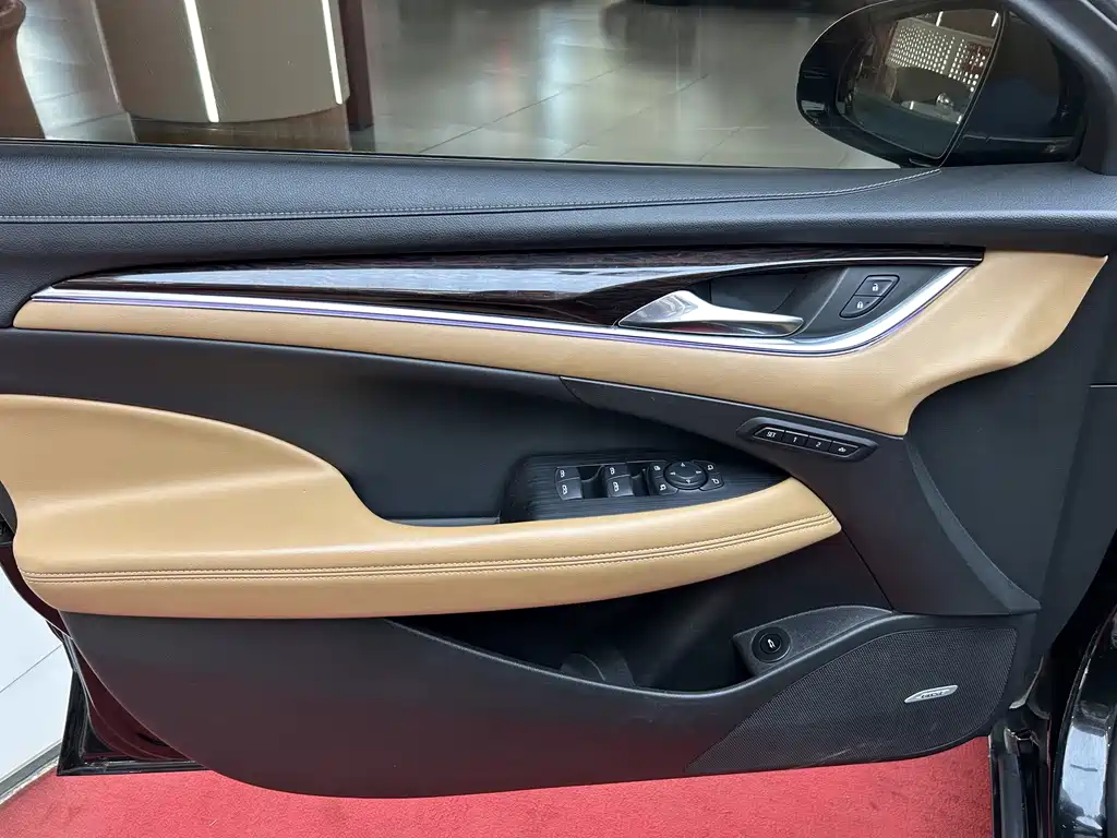 Buick LaCrosse — миниатюра 10