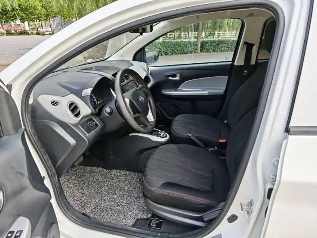 Changan Benben E-Star — миниатюра 4